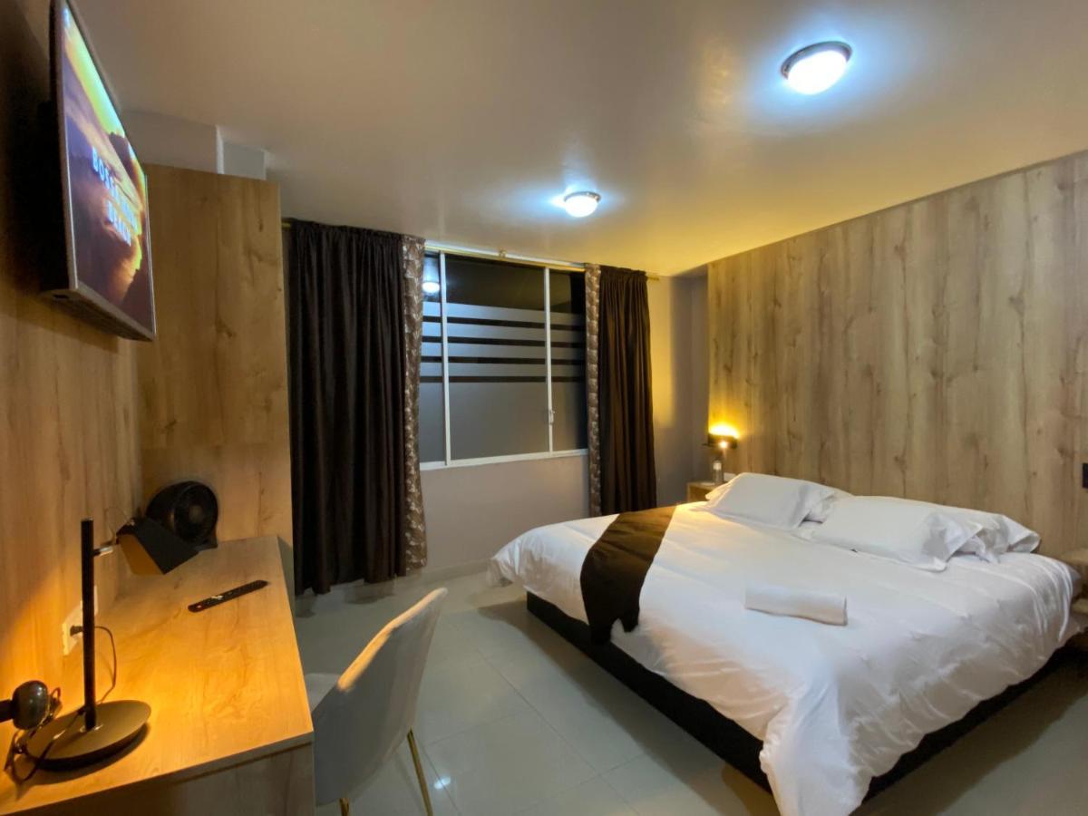 Hotel Wampushkar Zamora Exterior photo
